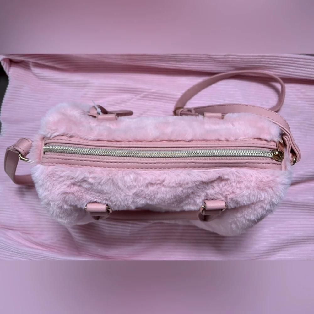 Juicy Couture Women’s NWOT Satchel